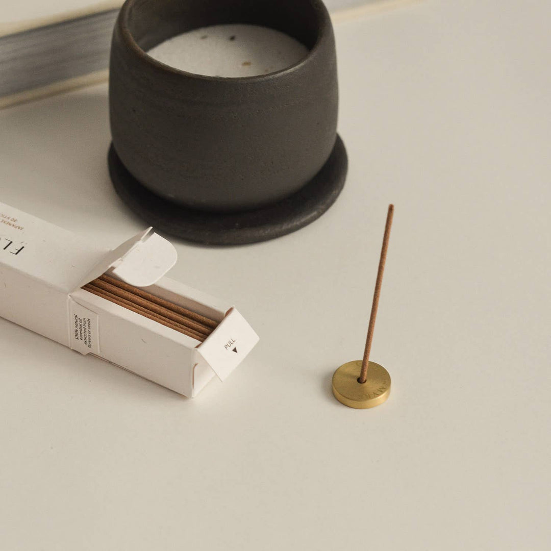 Lavender Japanese Incense Stick Set – 30 Sticks